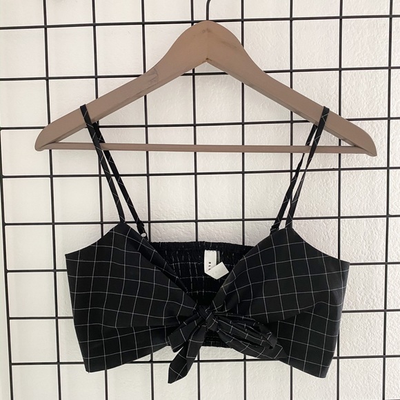 Blue Blush Tops - BLUE BLUSH Plain Tie Crop Top size S